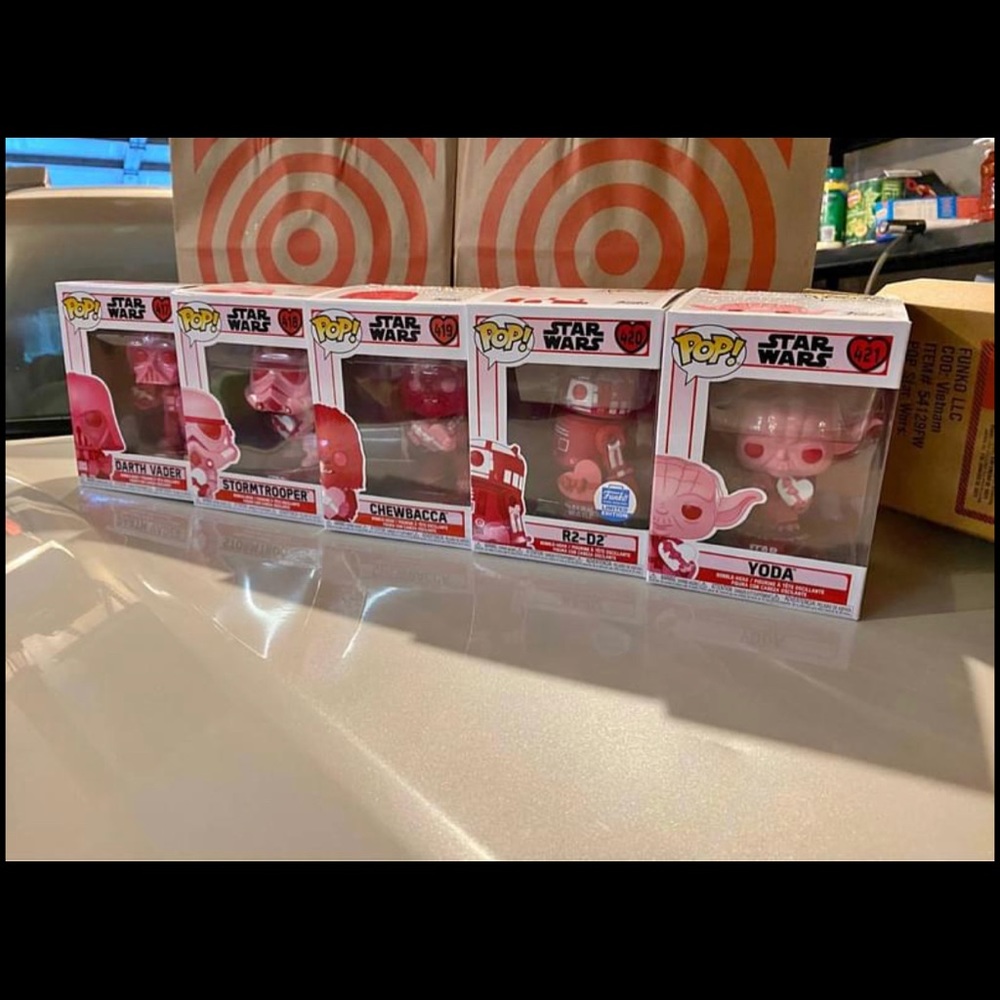 Star Wars Valentine’s funko complete set